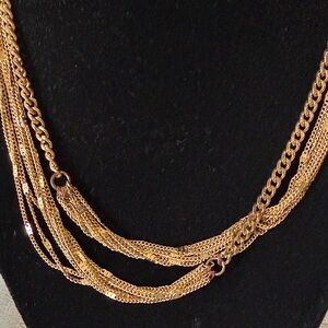 Liz Claiborne Elegant Gold Chain Necklace-17 inch